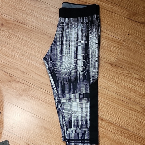 Adidas Techfit Black and White Leggings - Picture 3 of 4